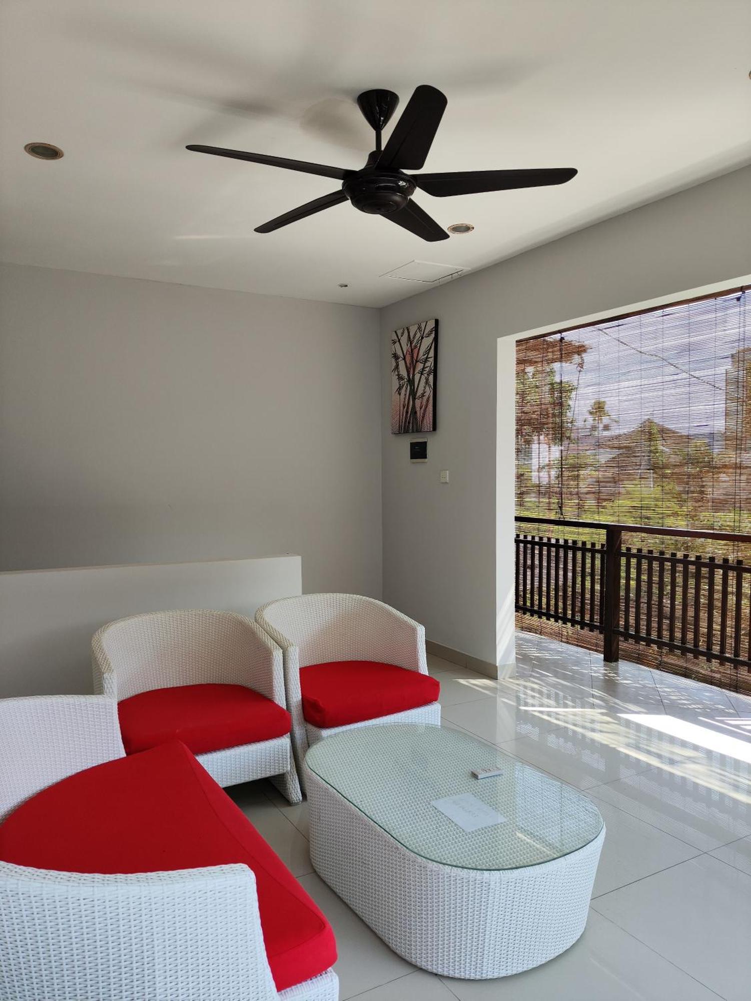 Villa Lovecho Canggu Exteriör bild