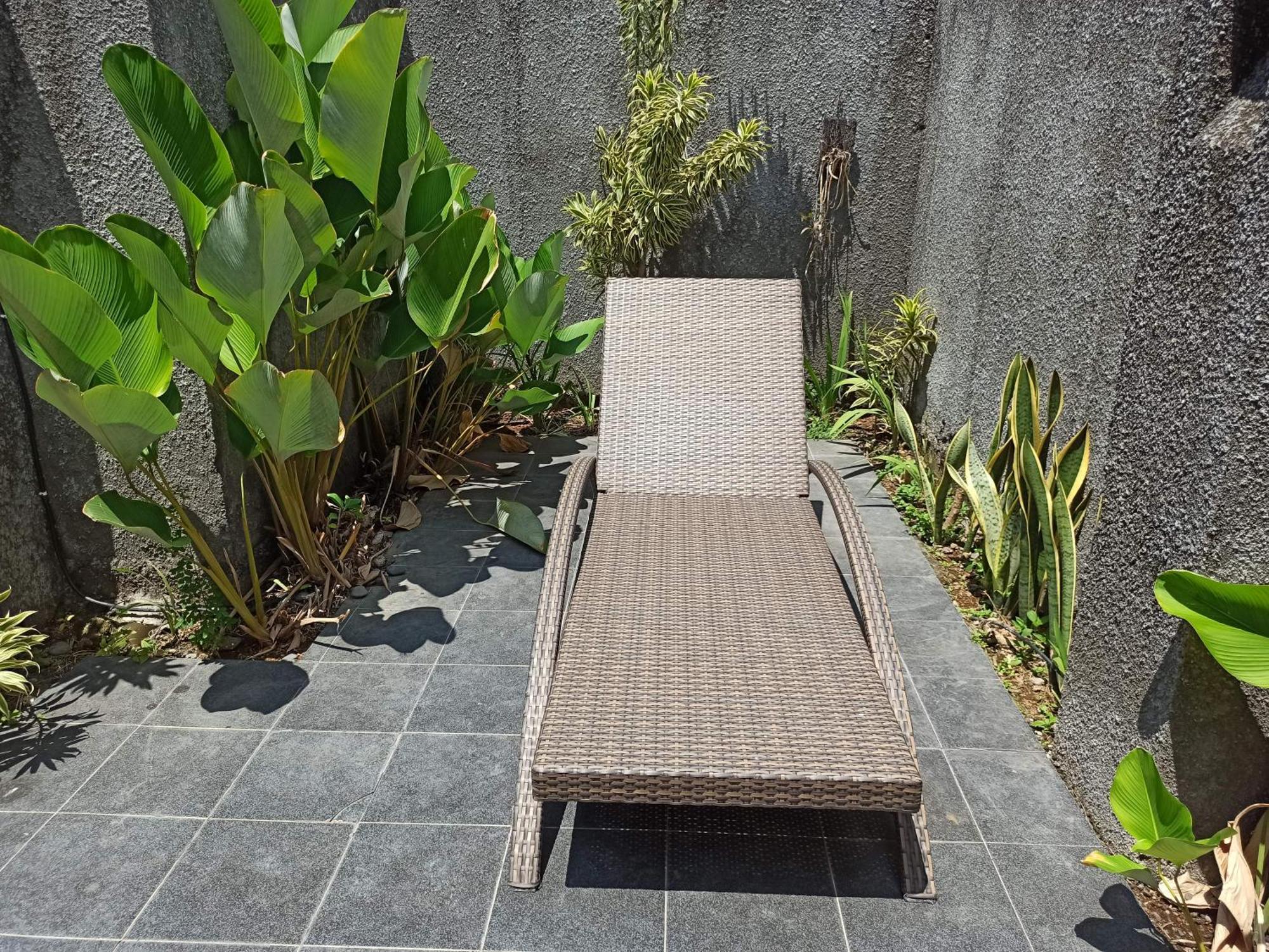 Villa Lovecho Canggu Exteriör bild