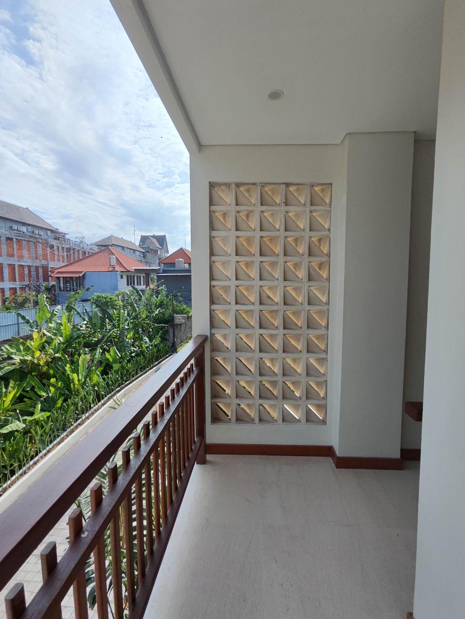 Villa Lovecho Canggu Exteriör bild