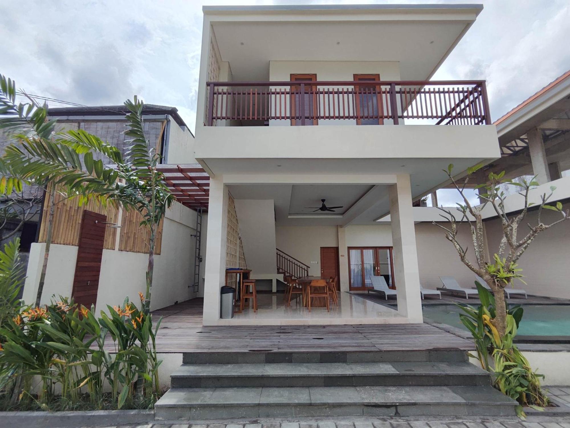 Villa Lovecho Canggu Exteriör bild